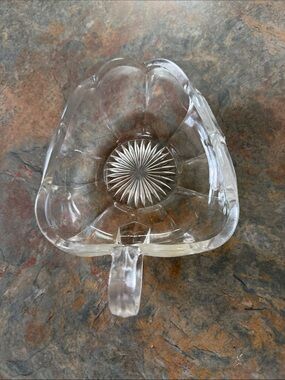 Heisey “nappy” dish in Colonial pattern.  Small clear candy, nut, jelly dish
